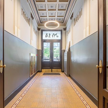 Prestigious Former Library Apartment - Perfect Location Riga Exterior photo